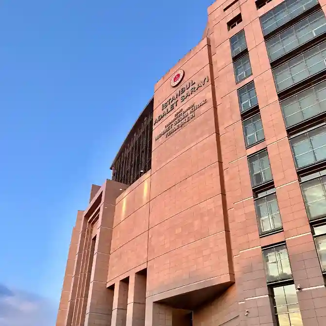 İstanbul Adalet Sarayı - Hukuki Danışmanlık Hizmetleri
